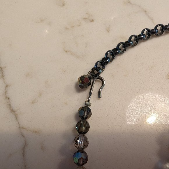 Beautiful Crystal Necklace & Bracelet - Picture 4 of 11